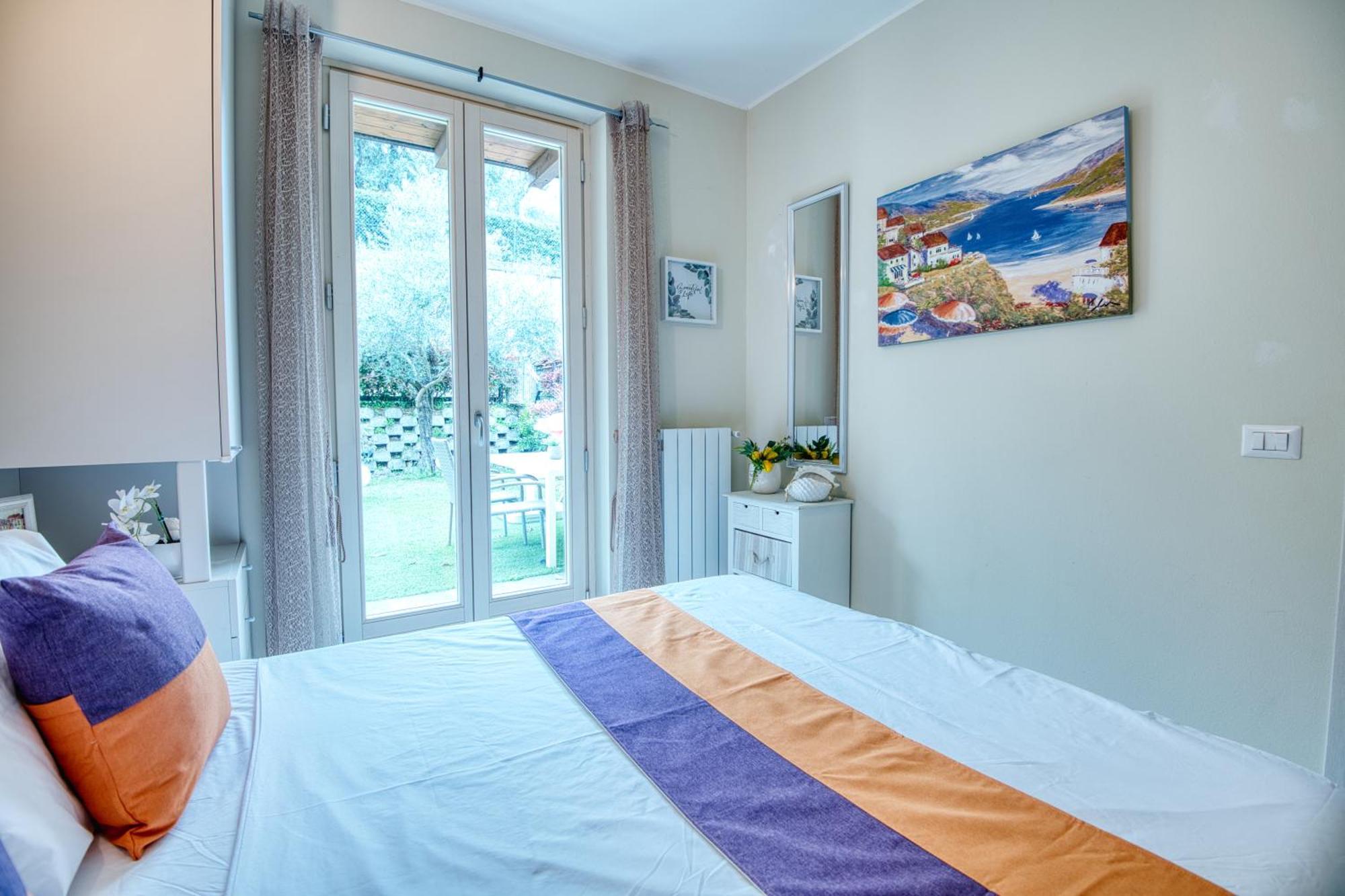 Panorama Lake View, Pool & Garden, 2 Bathrooms, Kingsize & Single-Beds, Fast Internet 토스콜라노마데노 외부 사진