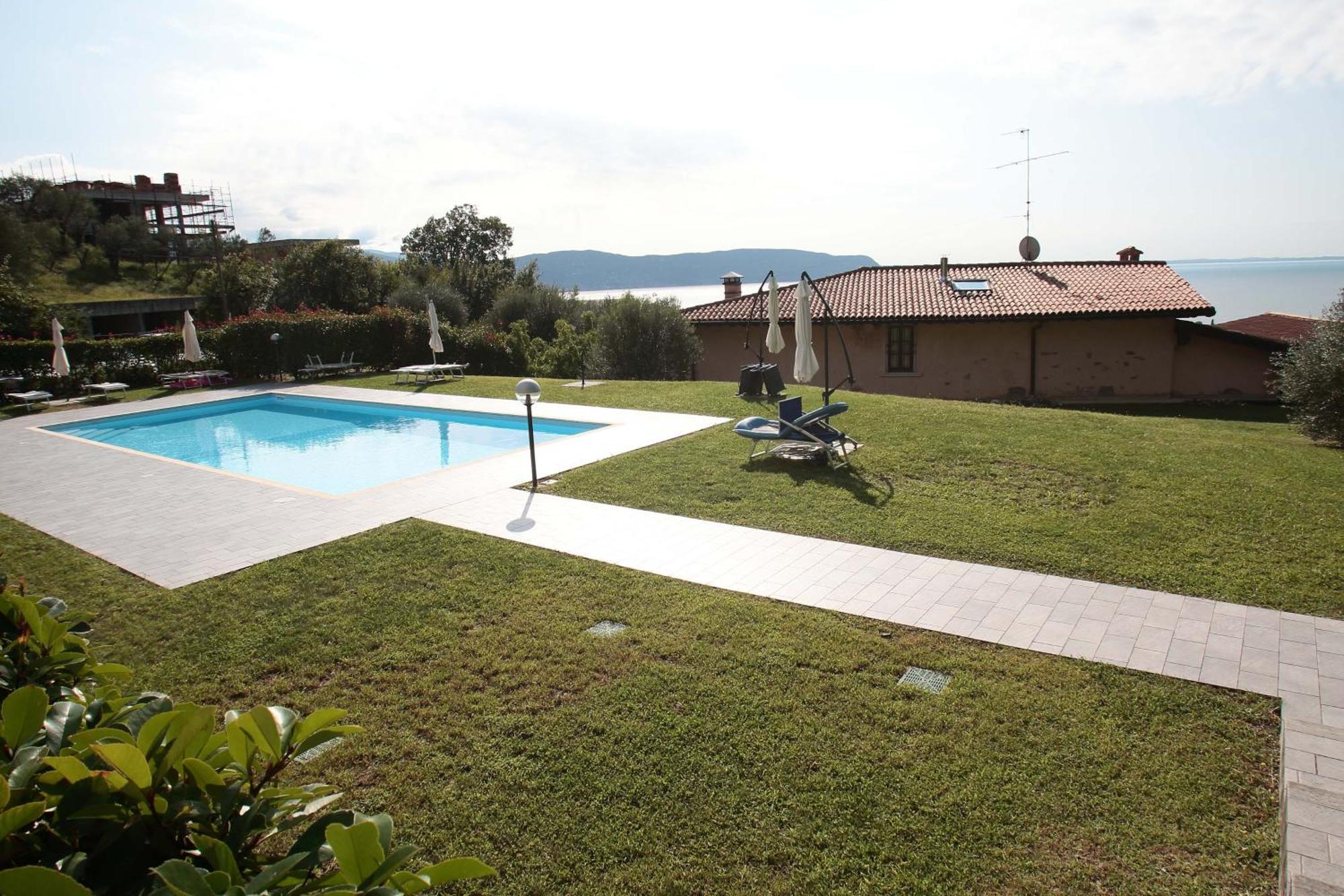 Panorama Lake View, Pool & Garden, 2 Bathrooms, Kingsize & Single-Beds, Fast Internet 토스콜라노마데노 외부 사진
